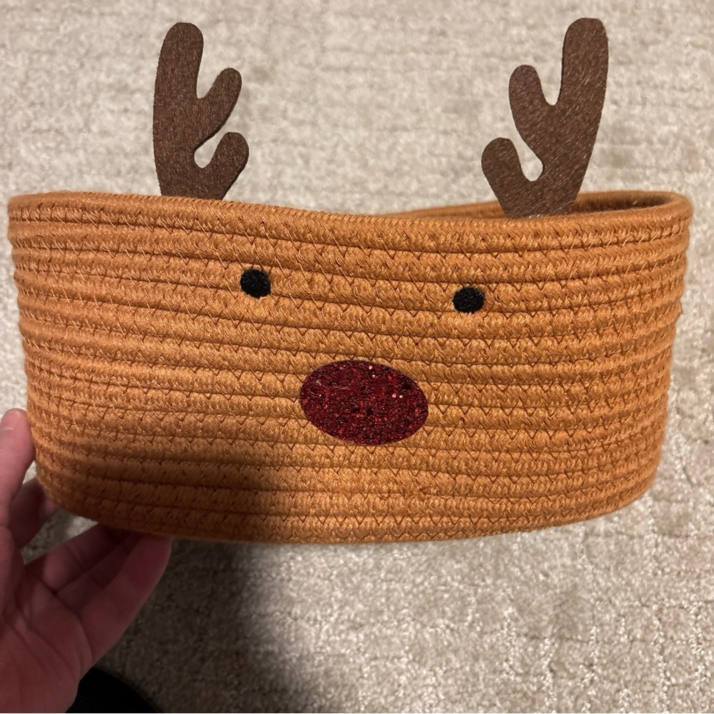 Mud Pie Reindeer Squeeze Toy Basket 11x9x5”